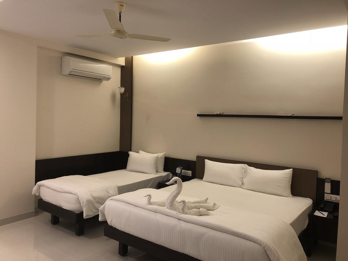 Kyriad Hotel Vijayapura By Othpl Bijāpur Exterior photo