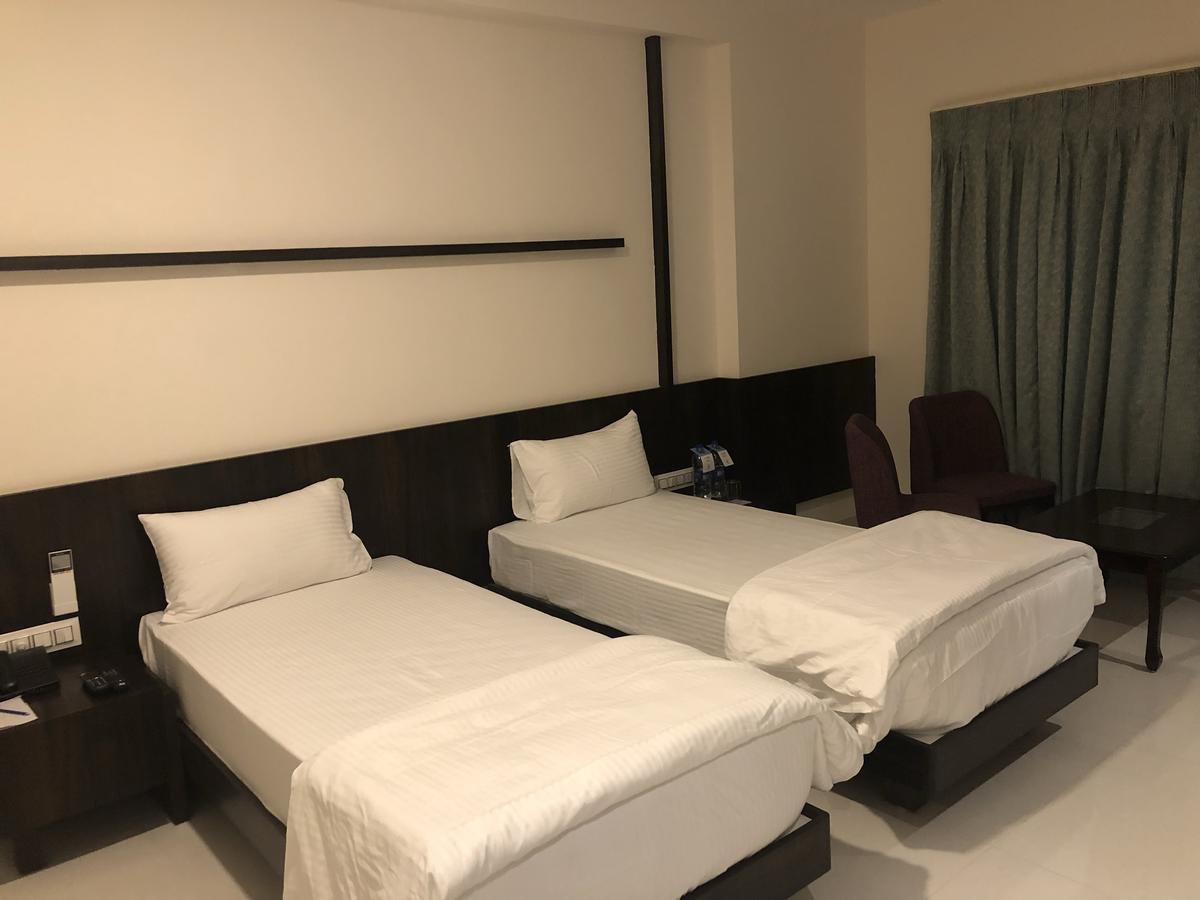 Kyriad Hotel Vijayapura By Othpl Bijāpur Exterior photo