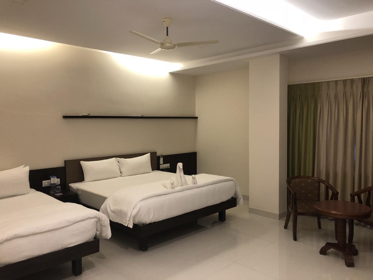 Kyriad Hotel Vijayapura By Othpl Bijāpur Exterior photo