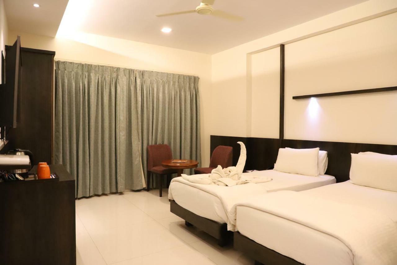 Kyriad Hotel Vijayapura By Othpl Bijāpur Exterior photo