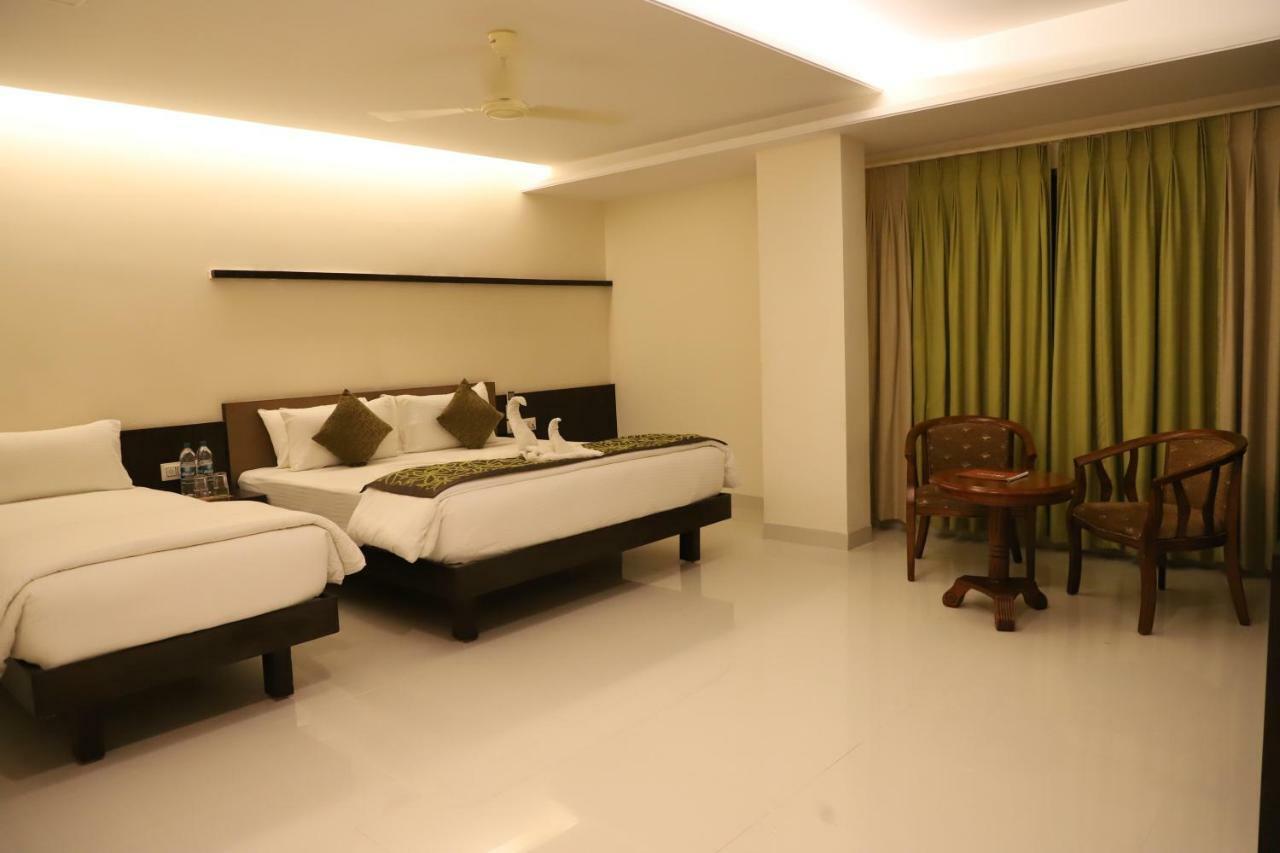 Kyriad Hotel Vijayapura By Othpl Bijāpur Exterior photo